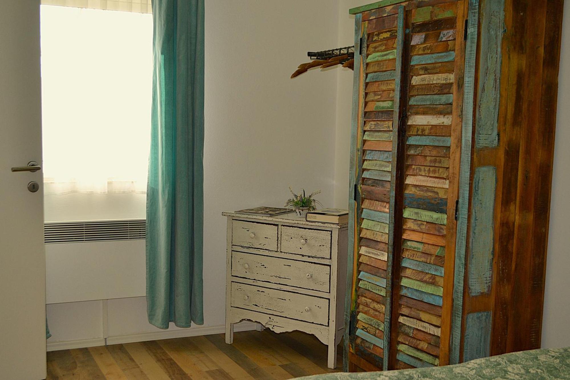 Ferienwohnungen Halbturn Apartment